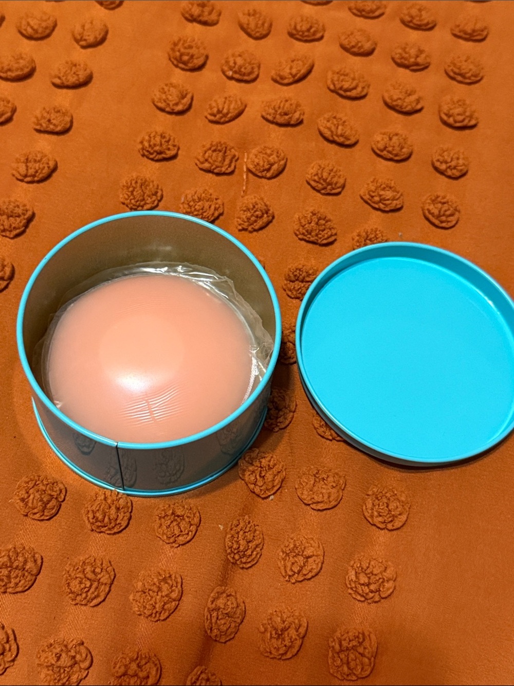 Reusable Silicone Nipple Covers with Storage Tin